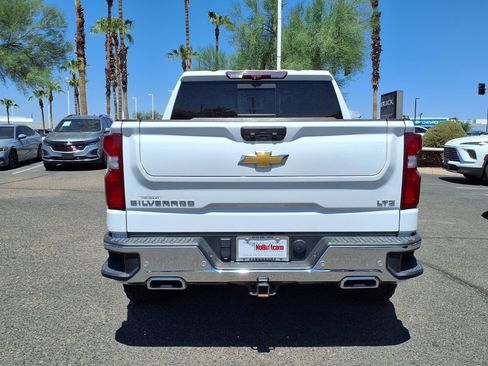 Used 2022 Chevrolet Silverado 1500 LTZ w/ Technology Package AWD/4WD image 6