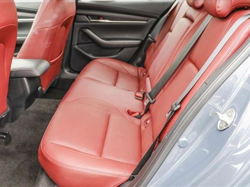 Used 2025 MAZDA MAZDA3 s image 23