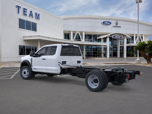 New 2025 Ford F450 XL image 4