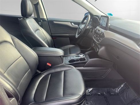 Used 2022 Ford Escape SEL image 15