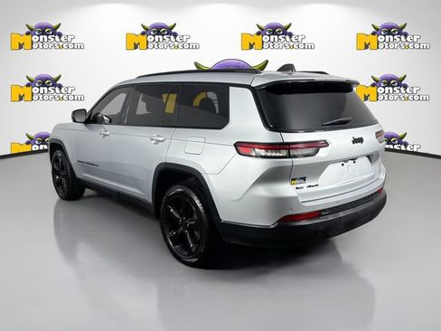 Used 2021 Jeep Grand Cherokee L Laredo AWD/4WD image 7