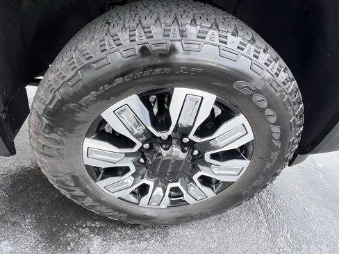 Certified 2024 GMC Sierra 2500 Denali w/ Technology Package image 12