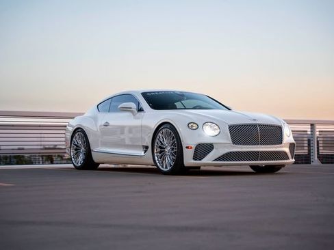 Used 2020 Bentley Continental GT V8 AWD/4WD image 13