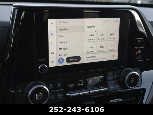Used 2023 Toyota Highlander XLE FWD image 17