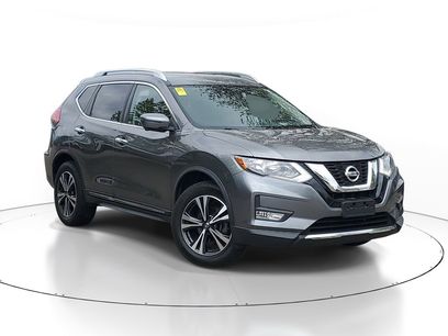 Used 2017 Nissan Rogue SL