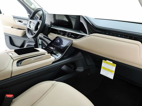 New 2026 INFINITI QX80 Pure w/ Cargo Package AWD/4WD image 75