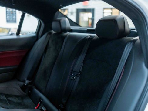 Used 2017 Alfa Romeo Giulia Quadrifoglio image 82