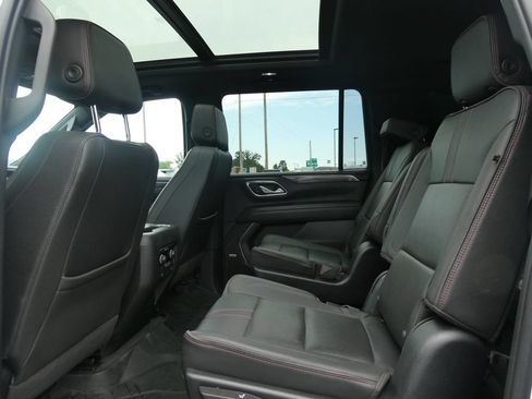 Certified 2023 Chevrolet Suburban RST w/ Luxury Package AWD/4WD image 21