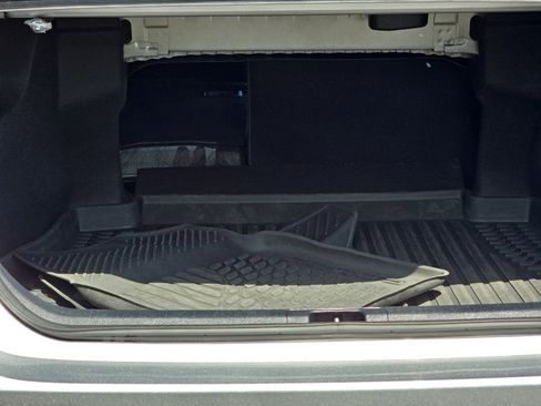 Certified 2022 Toyota Camry SE w/ Audio Upgrade Package FWD image 9