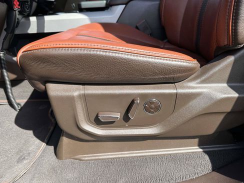 Used 2022 Ford F250 King Ranch w/ King Ranch Ultimate Package AWD/4WD image 11