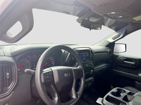 Used 2024 Chevrolet Silverado 1500 Custom Trail Boss image 9