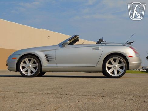 Used 2008 Chrysler Crossfire Limited image 14