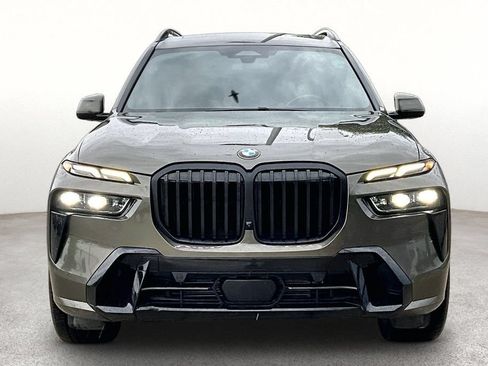 Used 2024 BMW X7 xDrive40i w/ M Sport Package AWD/4WD image 3