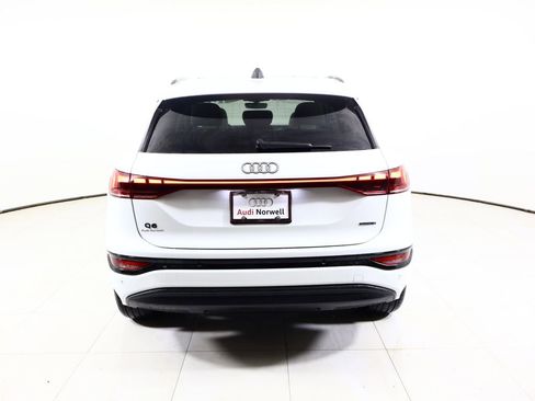 Used 2025 Audi Q6 e-tron Premium Plus w/ Premium Plus image 16