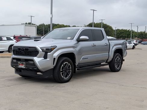 Used 2024 Toyota Tacoma TRD Sport RWD image 10