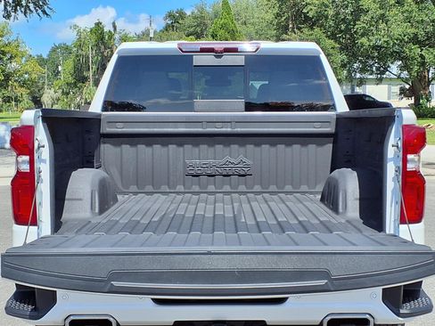 Certified 2024 Chevrolet Silverado 1500 High Country w/ Z71 Off-Road Package AWD/4WD image 7