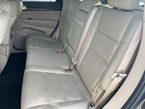 Used 2014 Jeep Grand Cherokee Laredo w/ Quick Order Package 23E image 22