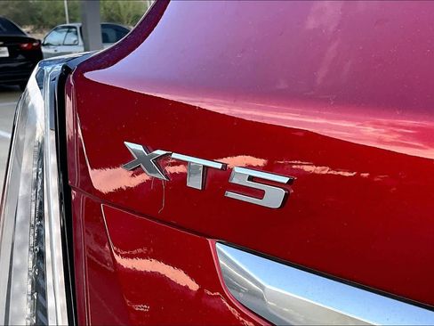Used 2020 Cadillac XT5 Premium Luxury image 9