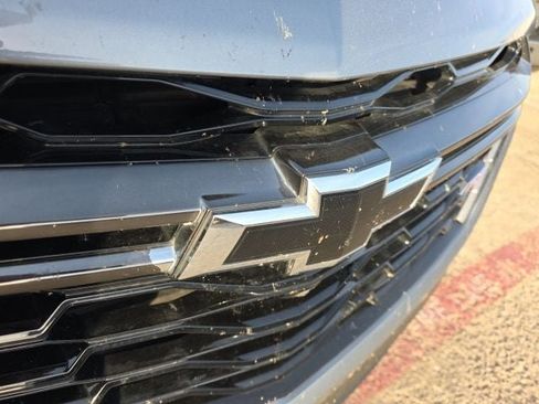 Used 2023 Chevrolet Traverse RS image 13