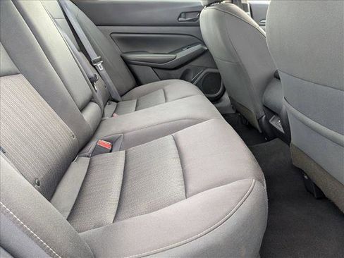 Used 2024 Nissan Altima 2.5 SV image 18