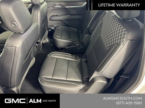 New 2026 GMC Acadia Denali w/ Super Cruise Package FWD image 23