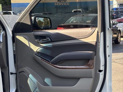 Used 2015 Chevrolet Suburban LTZ AWD/4WD image 26
