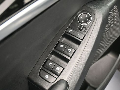 Used 2025 Kia Seltos EX w/ EX Sunroof Package image 14