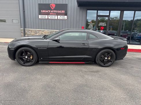 Used 2010 Chevrolet Camaro LT image 3