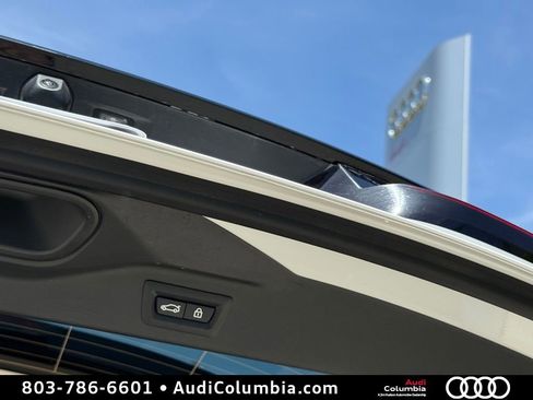 Used 2023 BMW X7 xDrive40i AWD/4WD image 17
