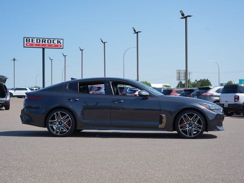 Used 2022 Kia Stinger GT1 AWD/4WD image 2