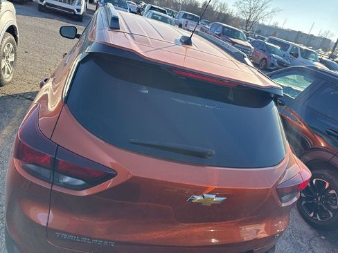 Certified 2022 Chevrolet TrailBlazer LT w/ Driver Confidence Package image 7