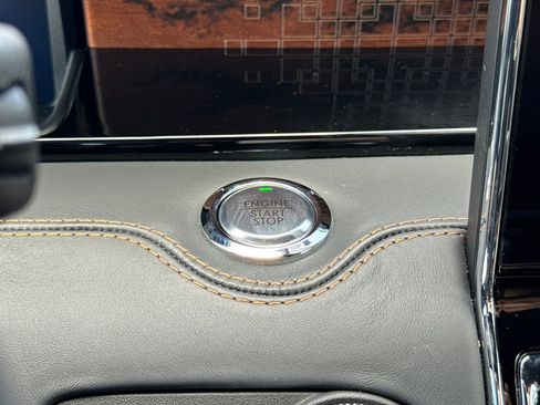 Used 2024 Lincoln Navigator Black Label image 24