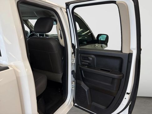 Used 2016 RAM 1500 Tradesman RWD image 17