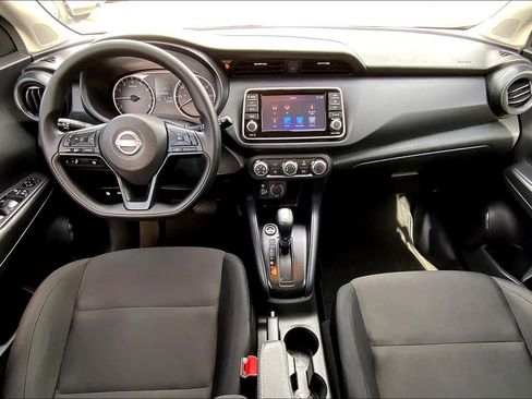 Used 2025 Nissan Kicks Play S image 14