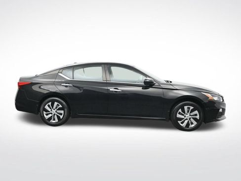 Used 2019 Nissan Altima 2.5 S FWD image 4