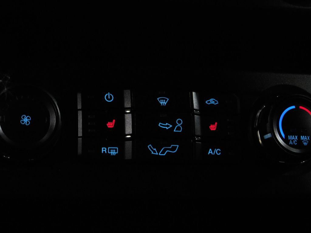 Used 2019 Ford F150 XLT w/ Equipment Group 302A Luxury AWD/4WD image 41