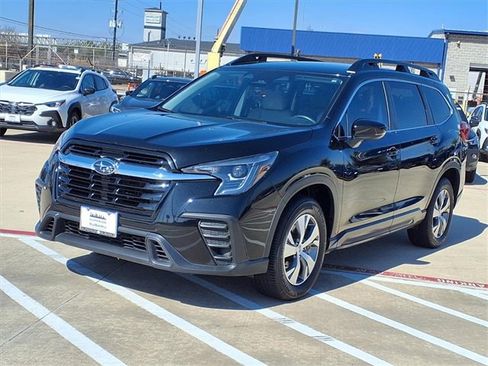 Used 2024 Subaru Ascent Premium w/ Convenience Package image 3