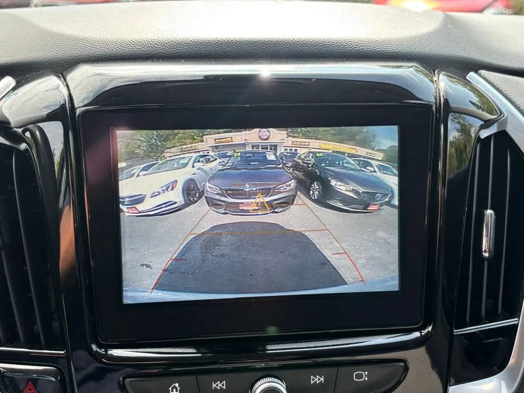 Used 2019 Chevrolet Traverse LT AWD/4WD image 24