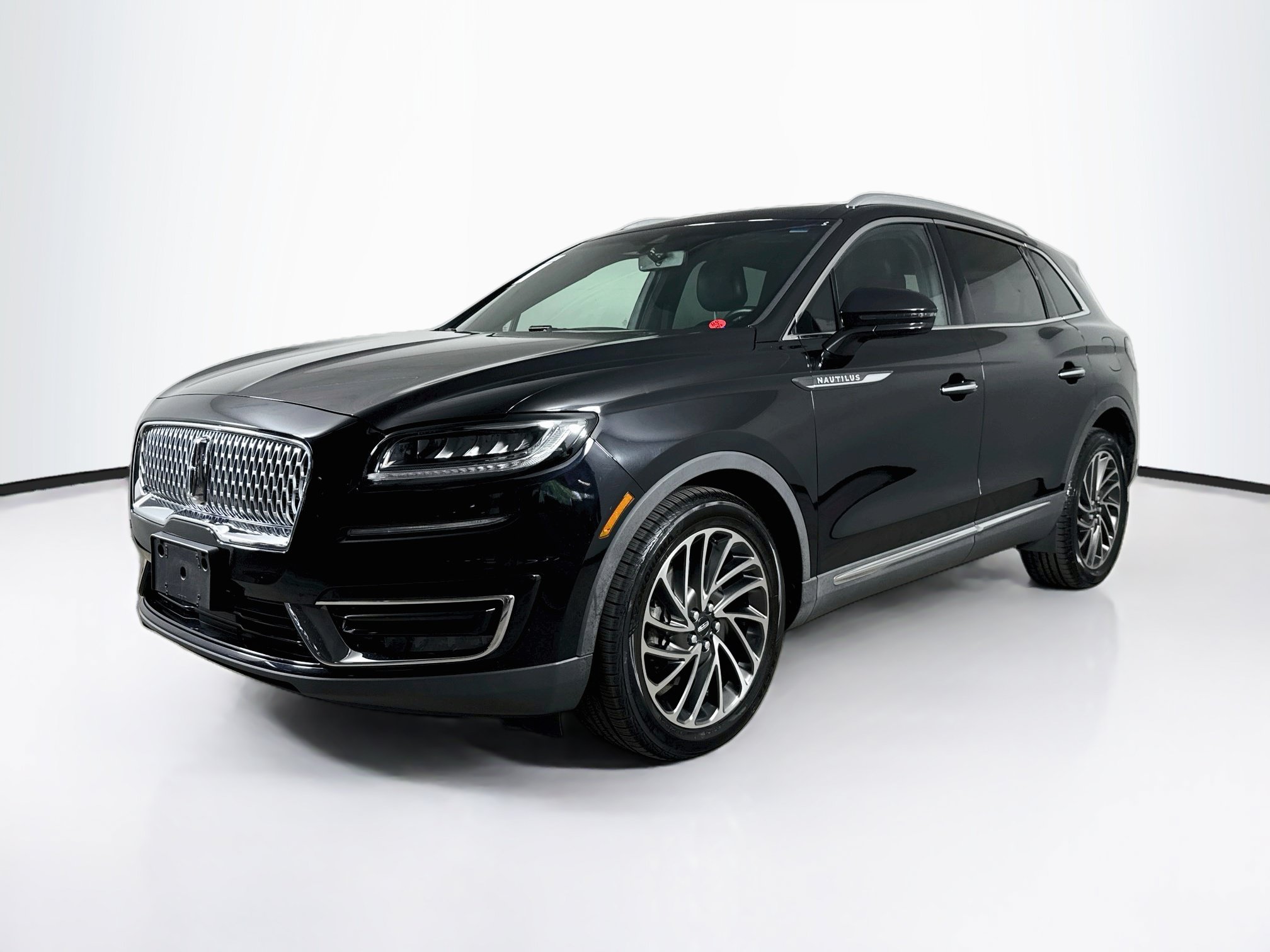 Used 2020 Lincoln Nautilus Reserve AWD/4WD image 4