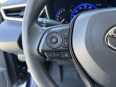 Used 2022 Toyota Corolla LE FWD image 19
