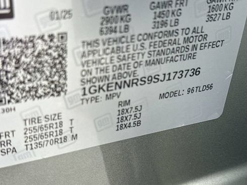 Used 2025 GMC Acadia Elevation w/ LPO, Roadside Safety Package AWD/4WD image 33