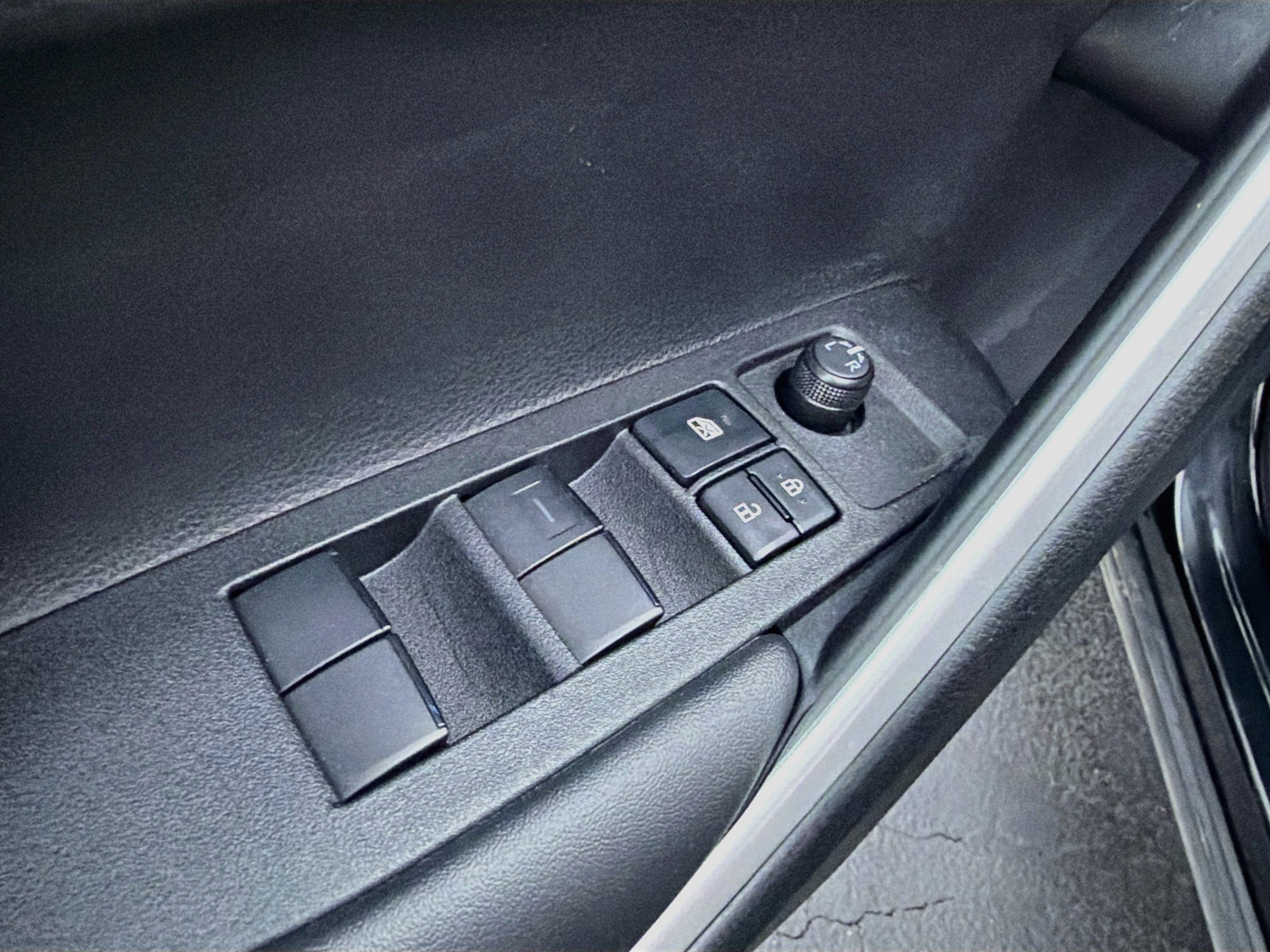 Certified 2026 Toyota Corolla Cross XLE FWD image 14