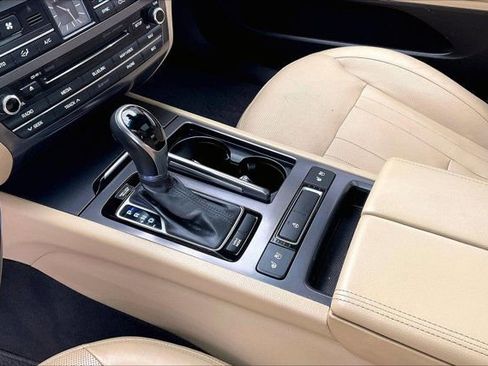 Used 2016 Hyundai Genesis 3.8 w/ Option Group 02 image 17