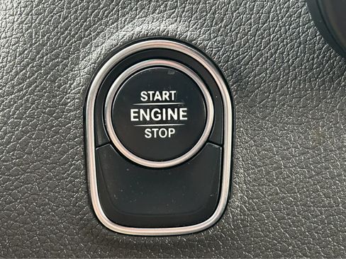 Used 2019 Freightliner Sprinter 3500 image 22