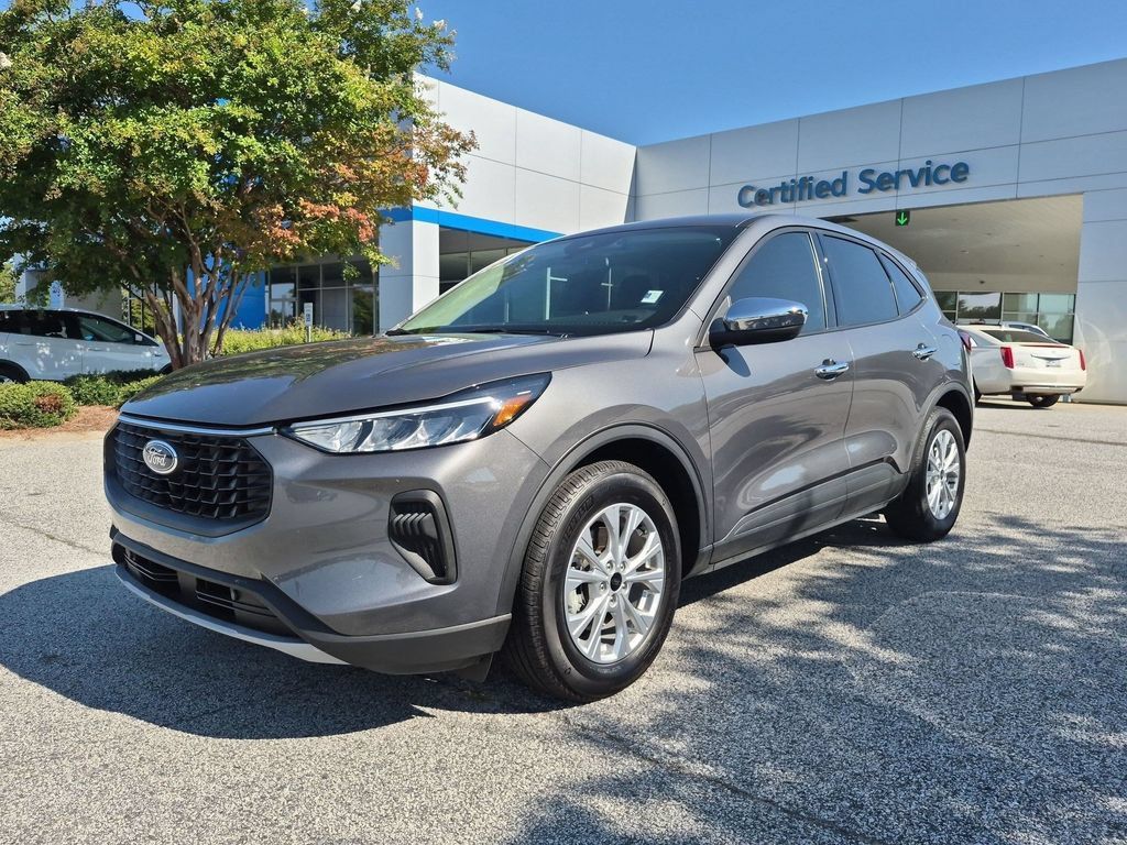 Used 2025 Ford Escape Active FWD image 7