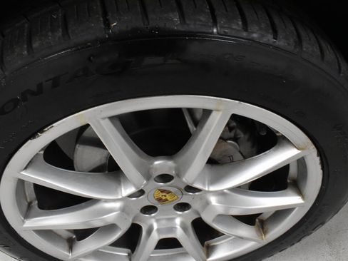 Used 2017 Porsche Macan S image 9