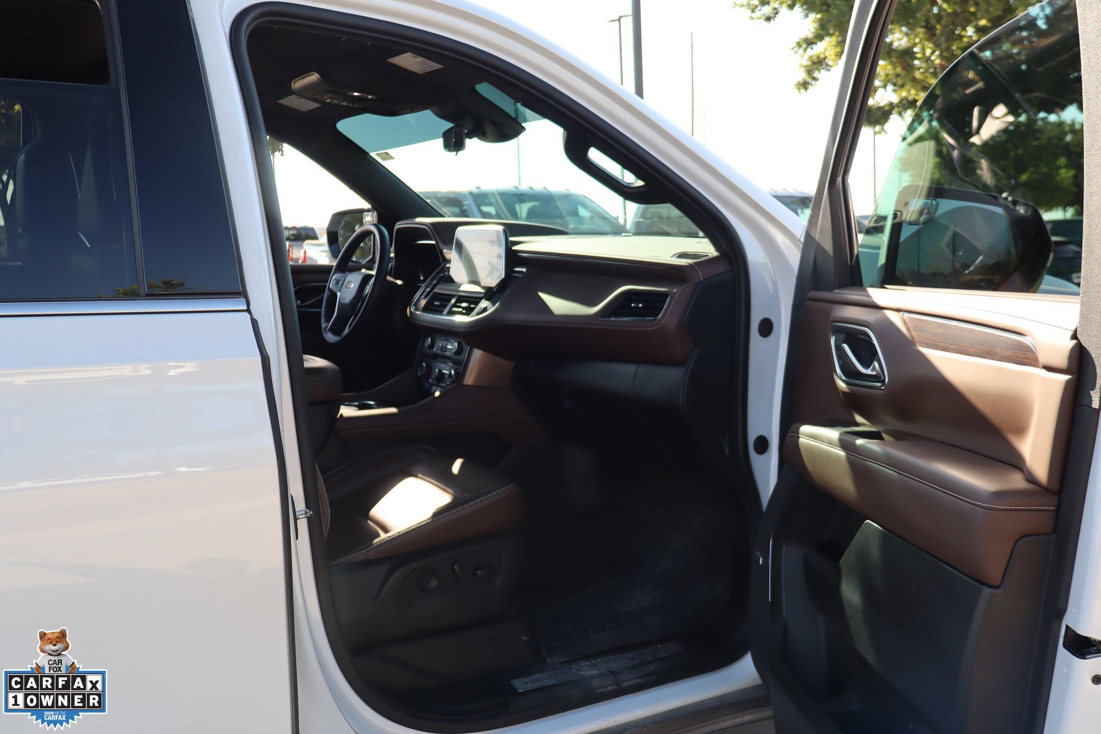Used 2024 Chevrolet Tahoe High Country AWD/4WD image 33