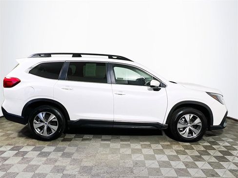 Used 2024 Subaru Ascent Premium w/ Convenience Package image 8