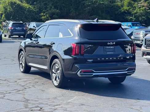 Used 2022 Kia Sorento S FWD image 15