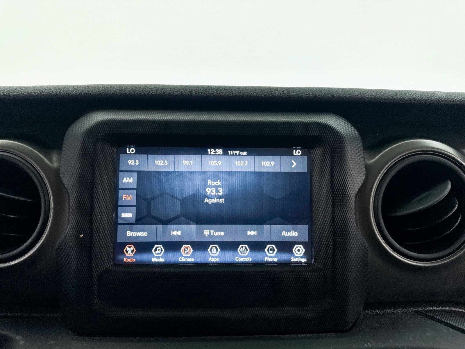 Used 2023 Jeep Wrangler Unlimited w/ Cold Weather Group AWD/4WD image 4